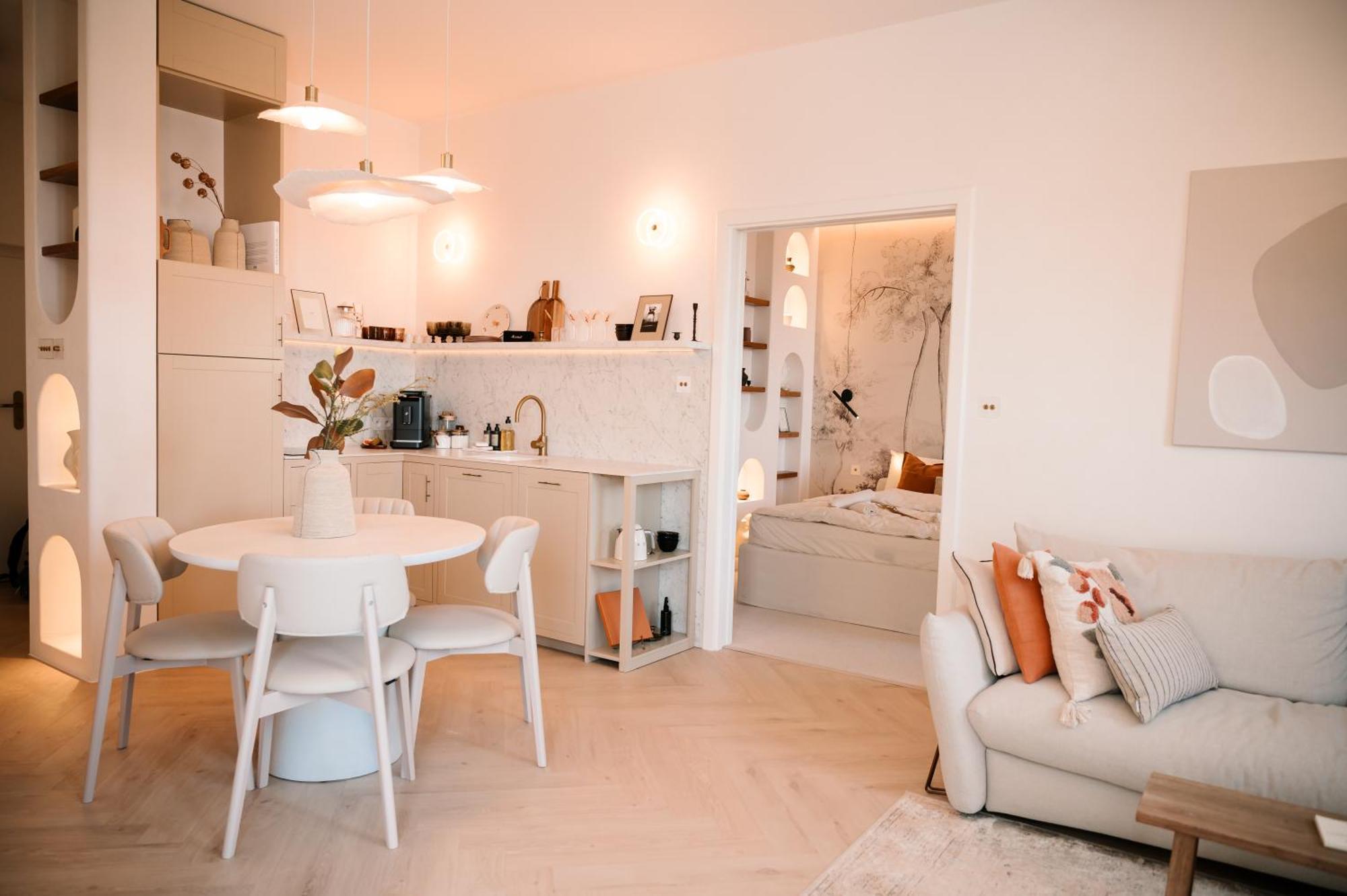 New Design Top-class Next To The Castle-free Parking-terrace Apartment *
